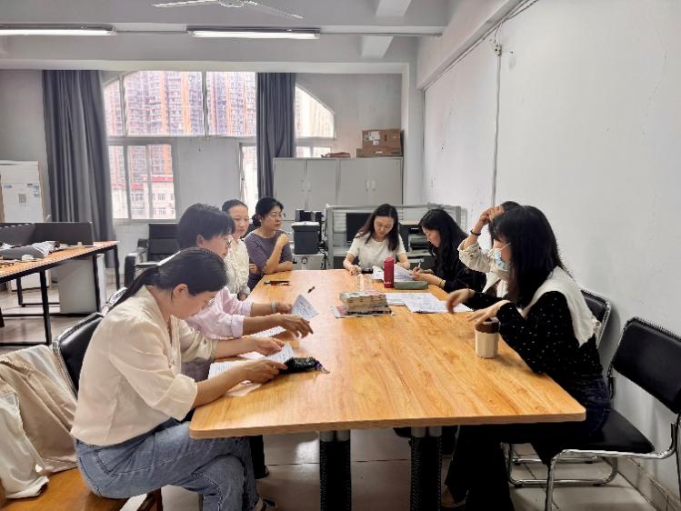 日语系召开教师座谈会 聚焦教学...